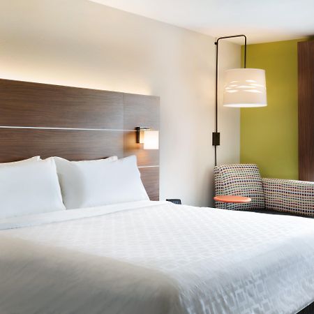 Holiday Inn Express & Suites - Columbus - Worthington, An Ihg Hotel Kültér fotó