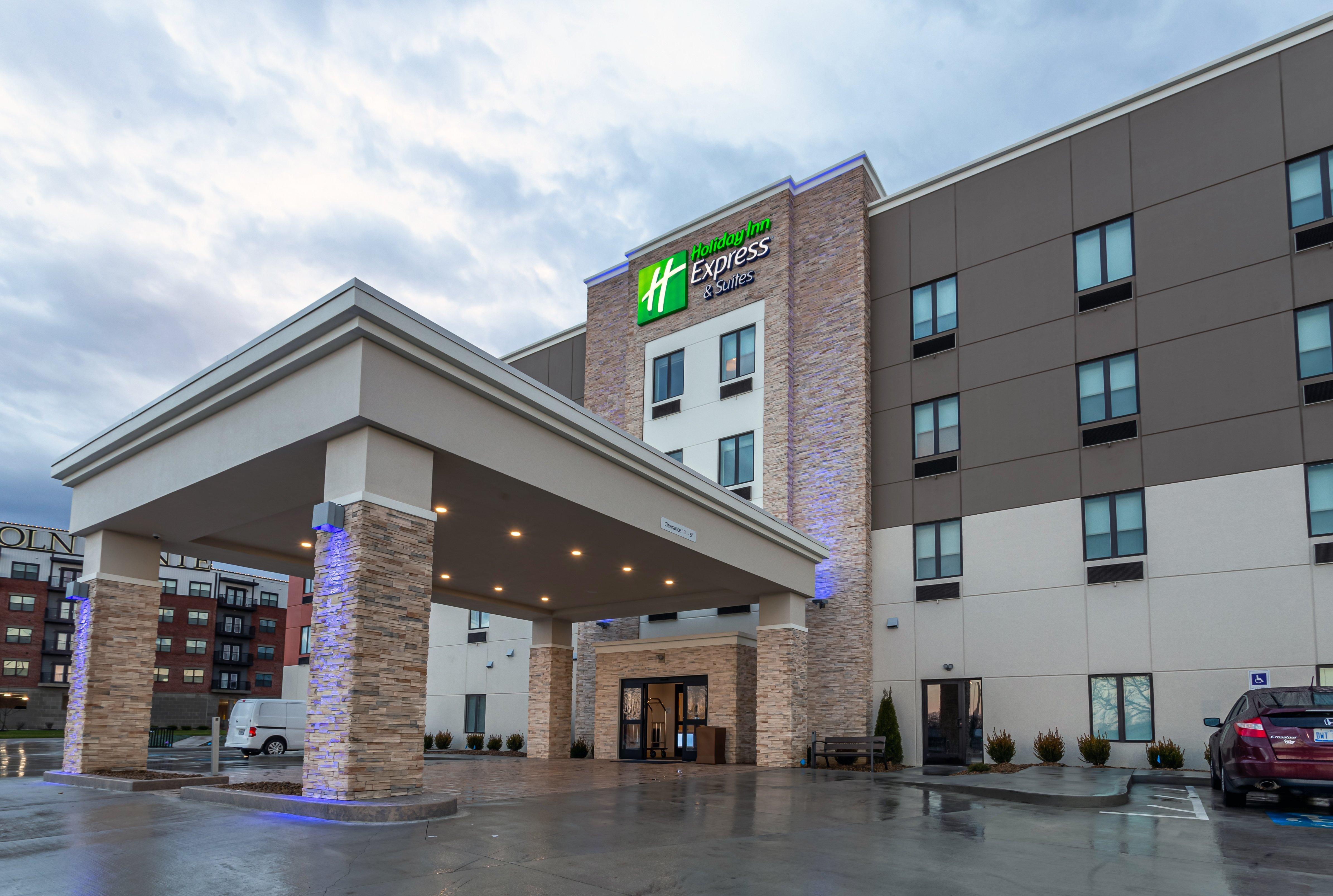 Holiday Inn Express & Suites - Columbus - Worthington, An Ihg Hotel Kültér fotó