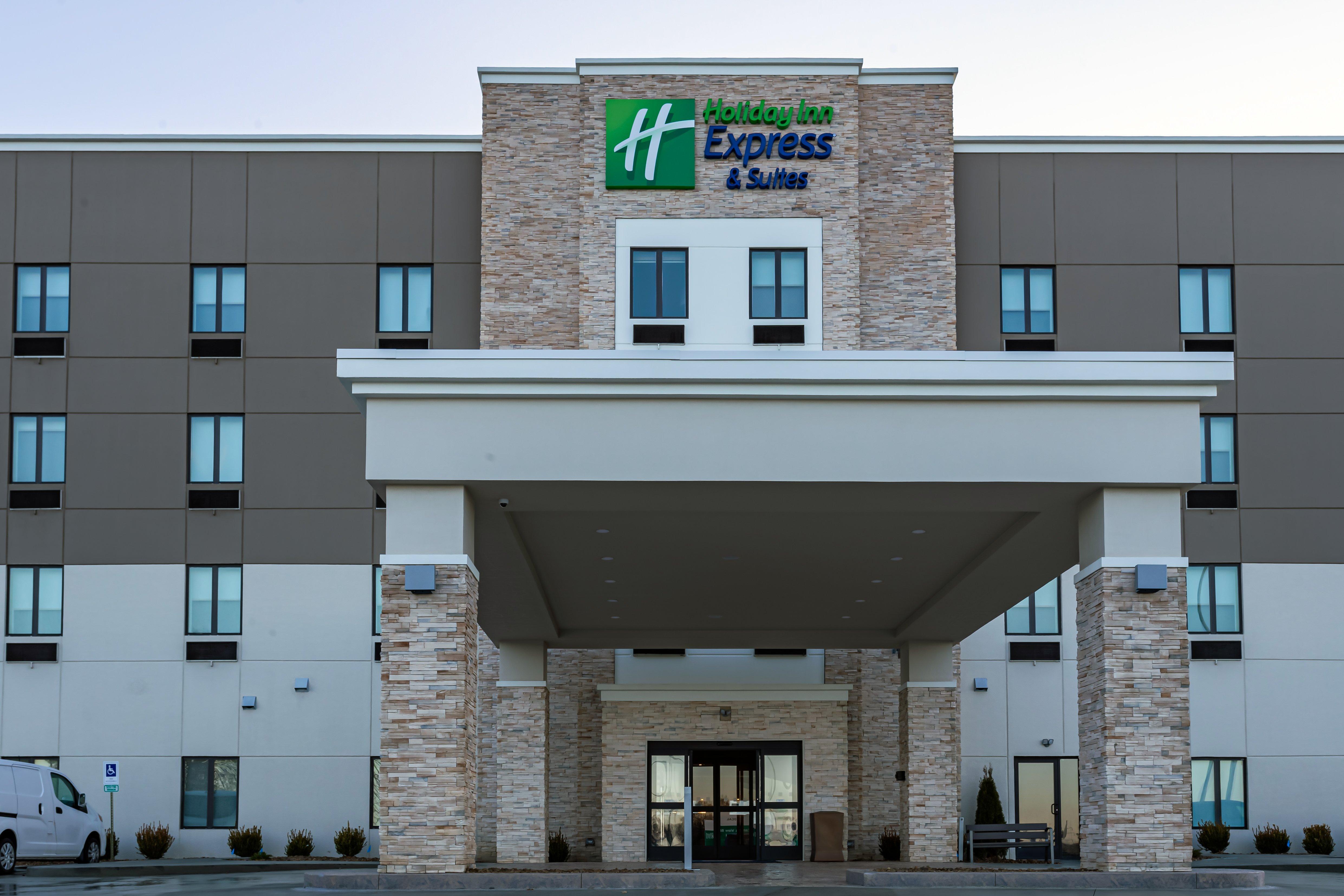 Holiday Inn Express & Suites - Columbus - Worthington By Ihg Kültér fotó
