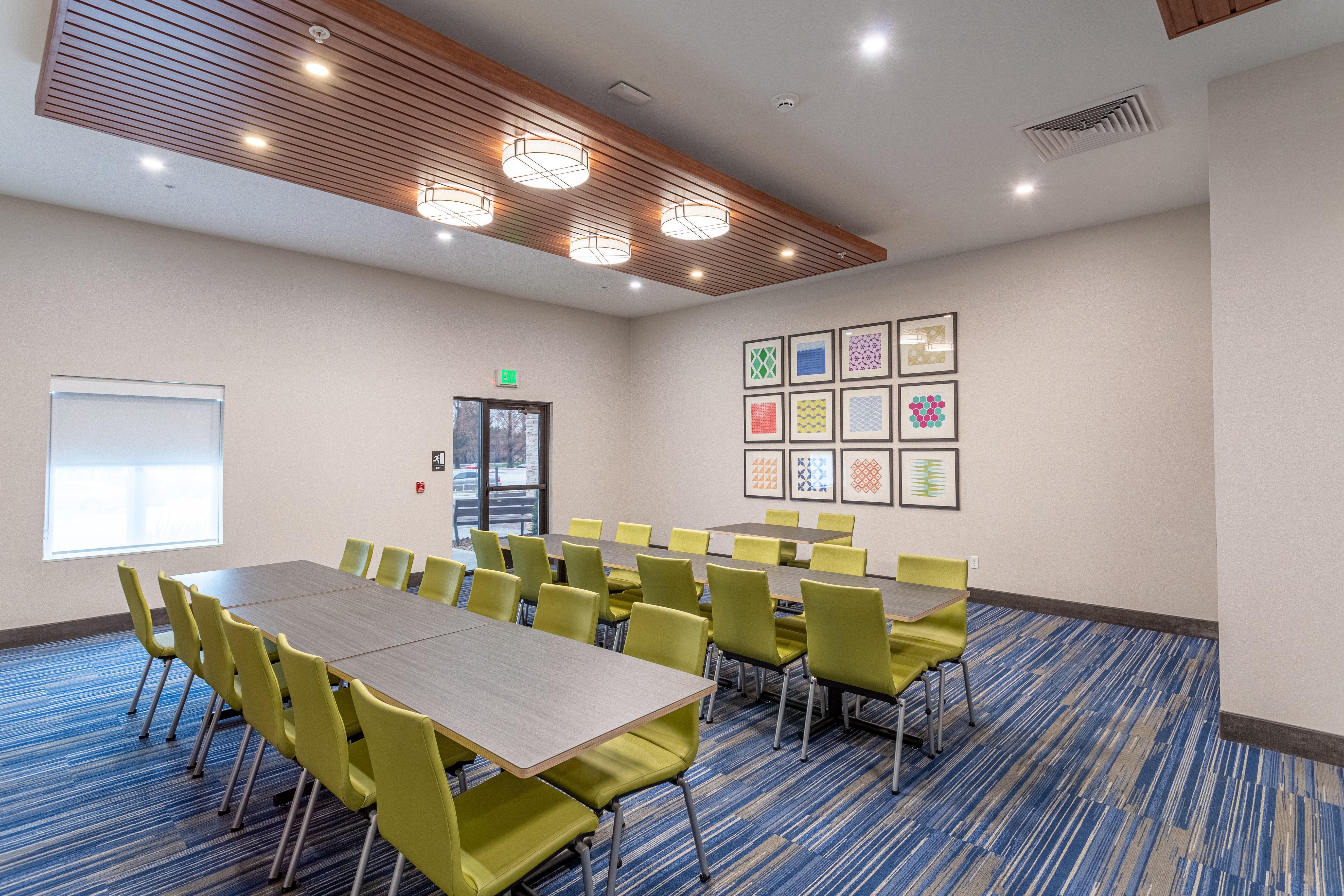 Holiday Inn Express & Suites - Columbus - Worthington By Ihg Kültér fotó